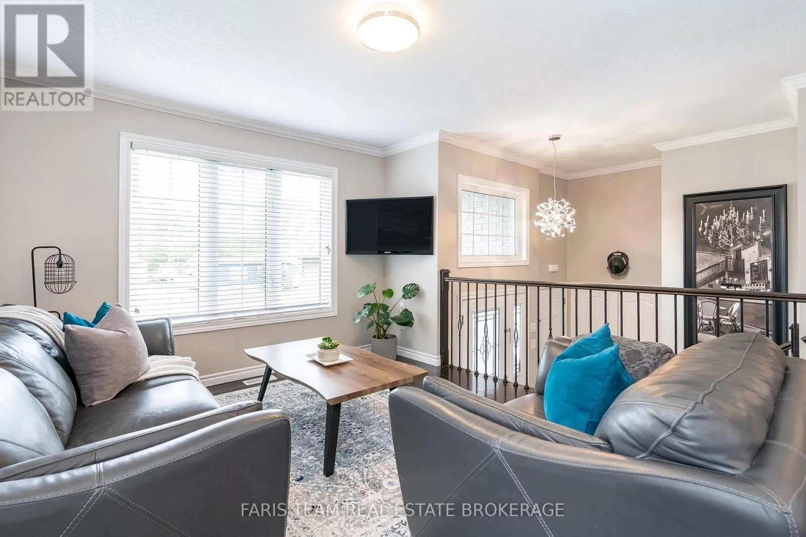 27 MARILYN AVENUE S