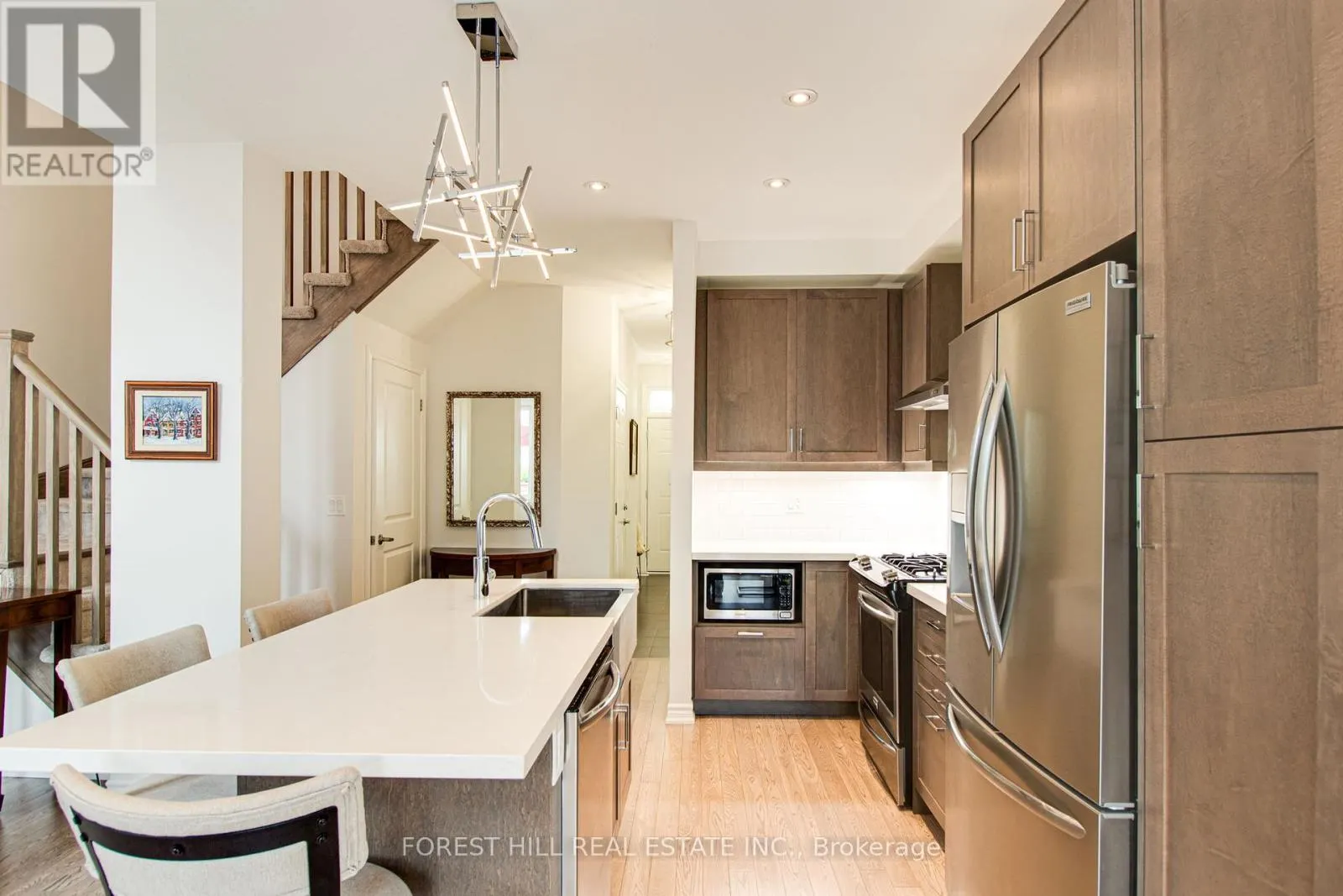17 GREGORY AVENUE