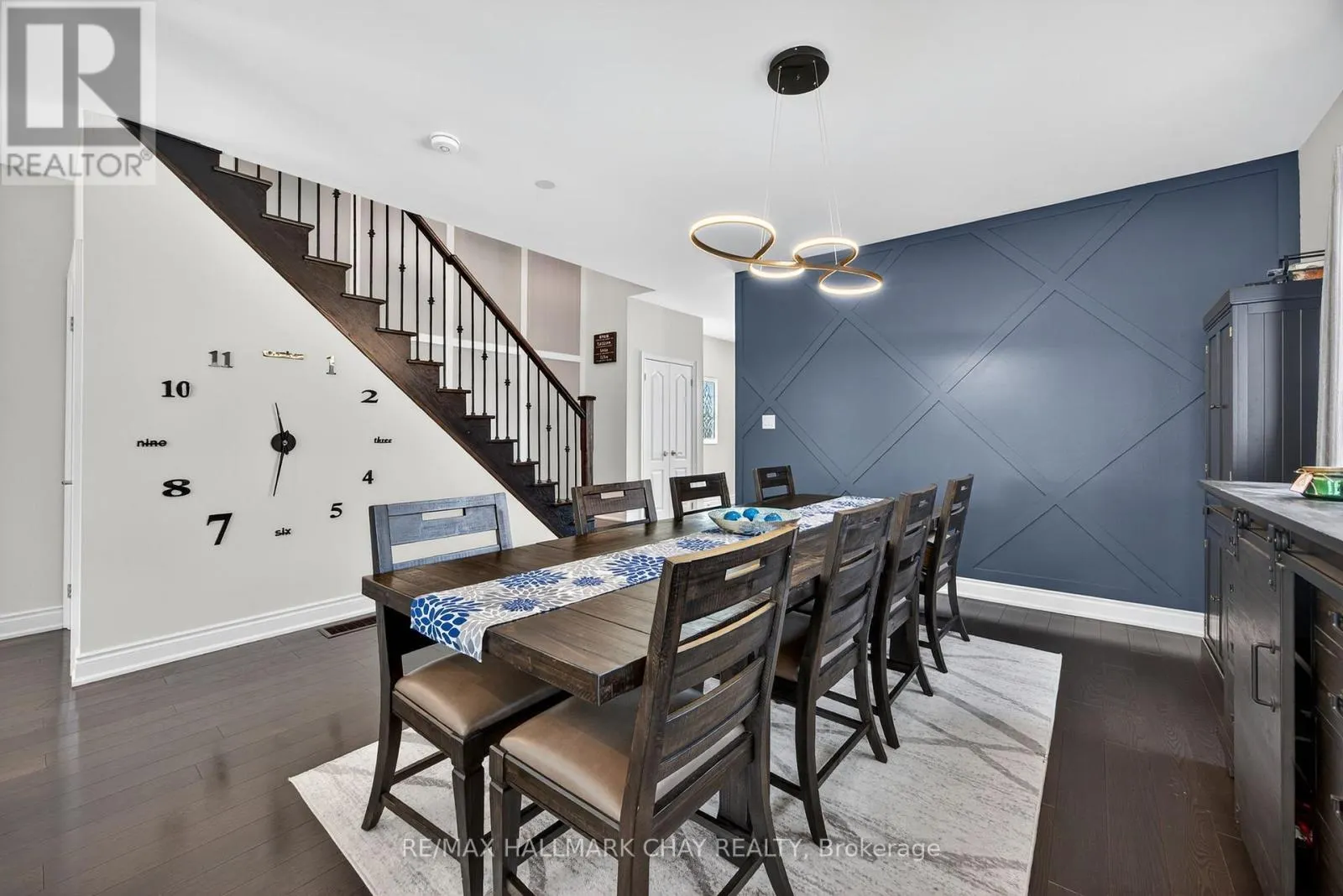 41 LANDSCAPE DRIVE