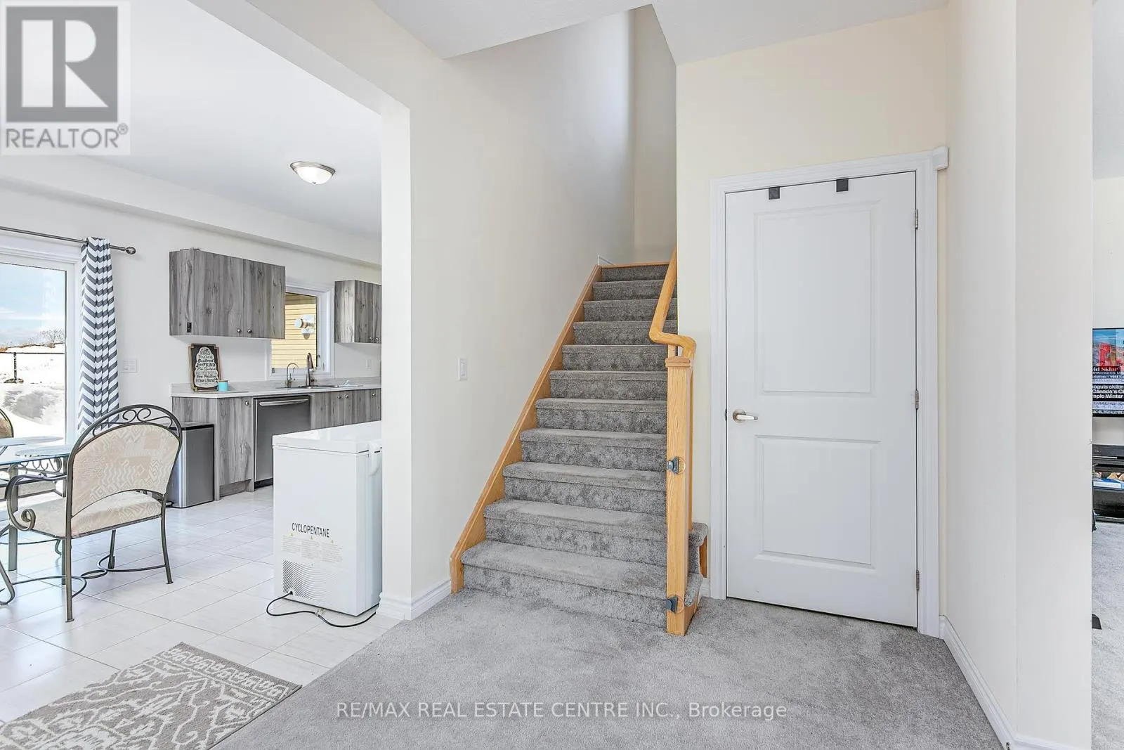 58 ATLANTIS DRIVE W