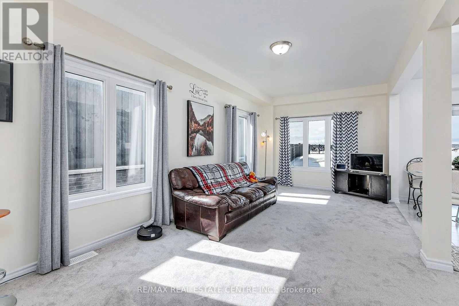 58 ATLANTIS DRIVE W