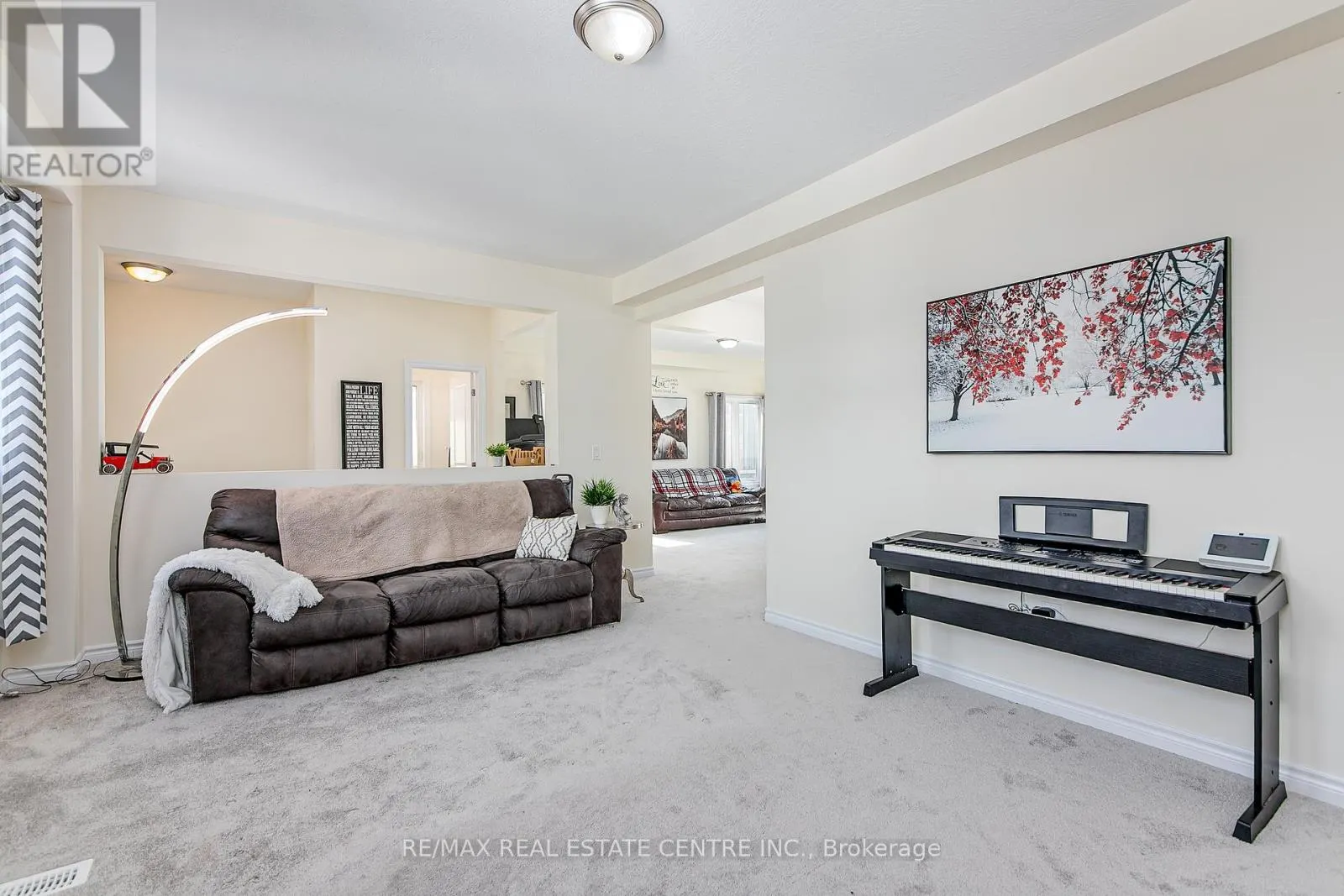 58 ATLANTIS DRIVE W