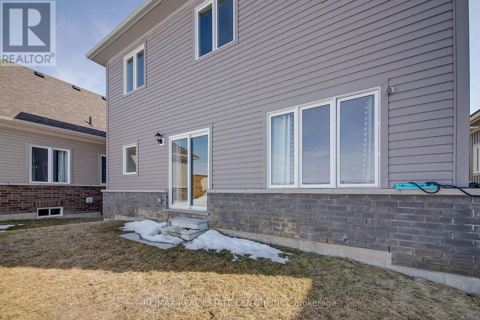 58 ATLANTIS DRIVE W
