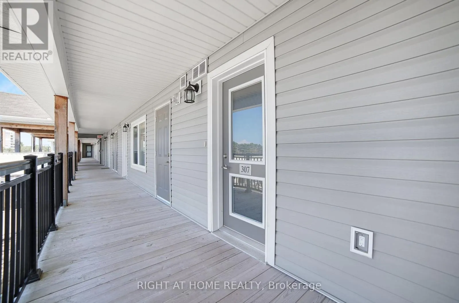 307 - 8 BRANDY LANE DRIVE