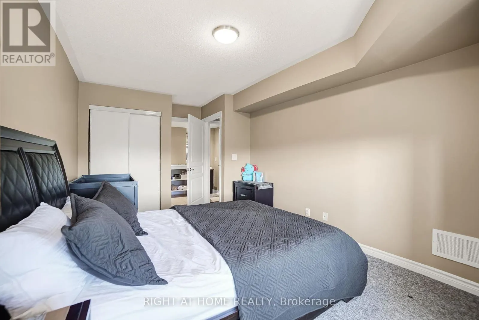 307 - 8 BRANDY LANE DRIVE