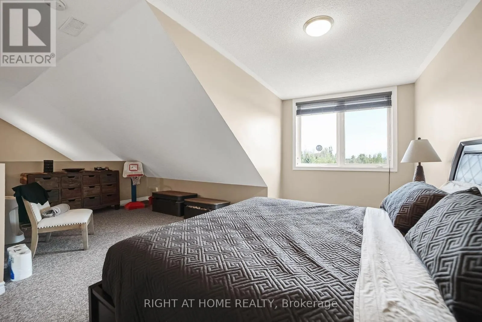 307 - 8 BRANDY LANE DRIVE