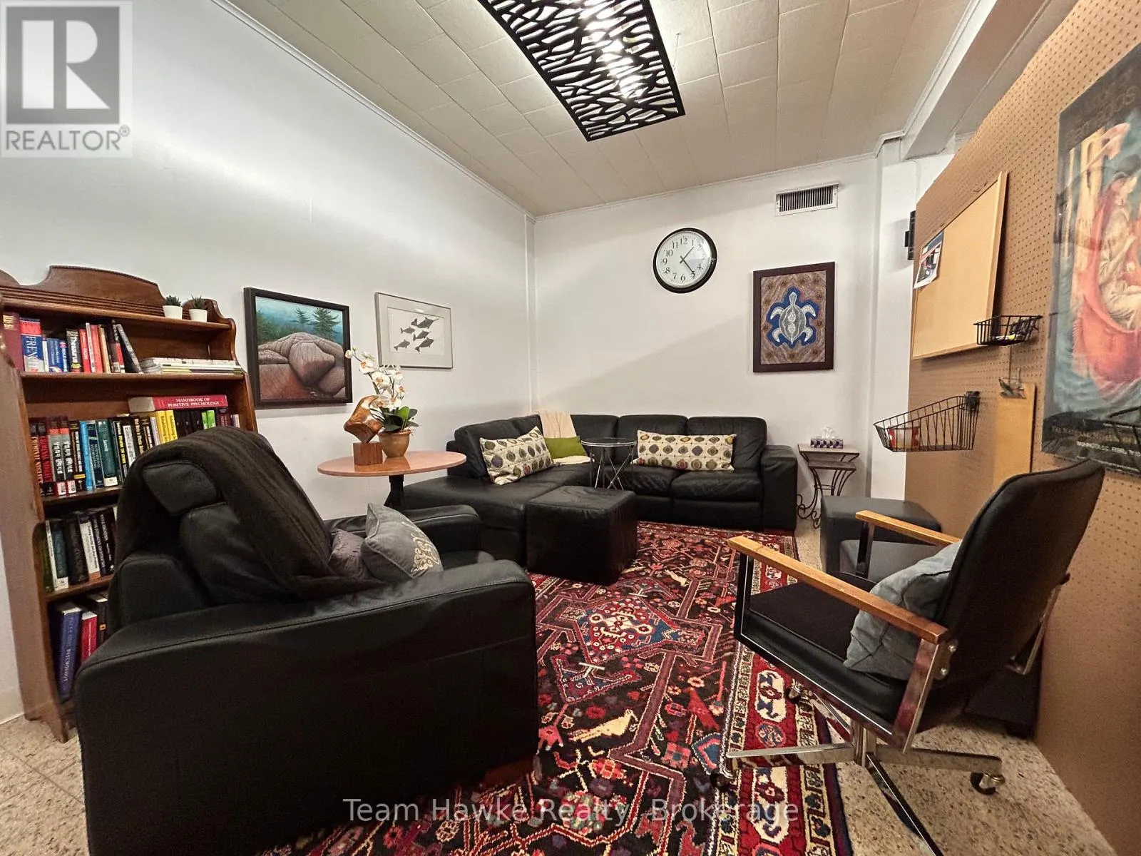 MAIN FLOOR - 518 DOMINION AVENUE, #Main Floor
