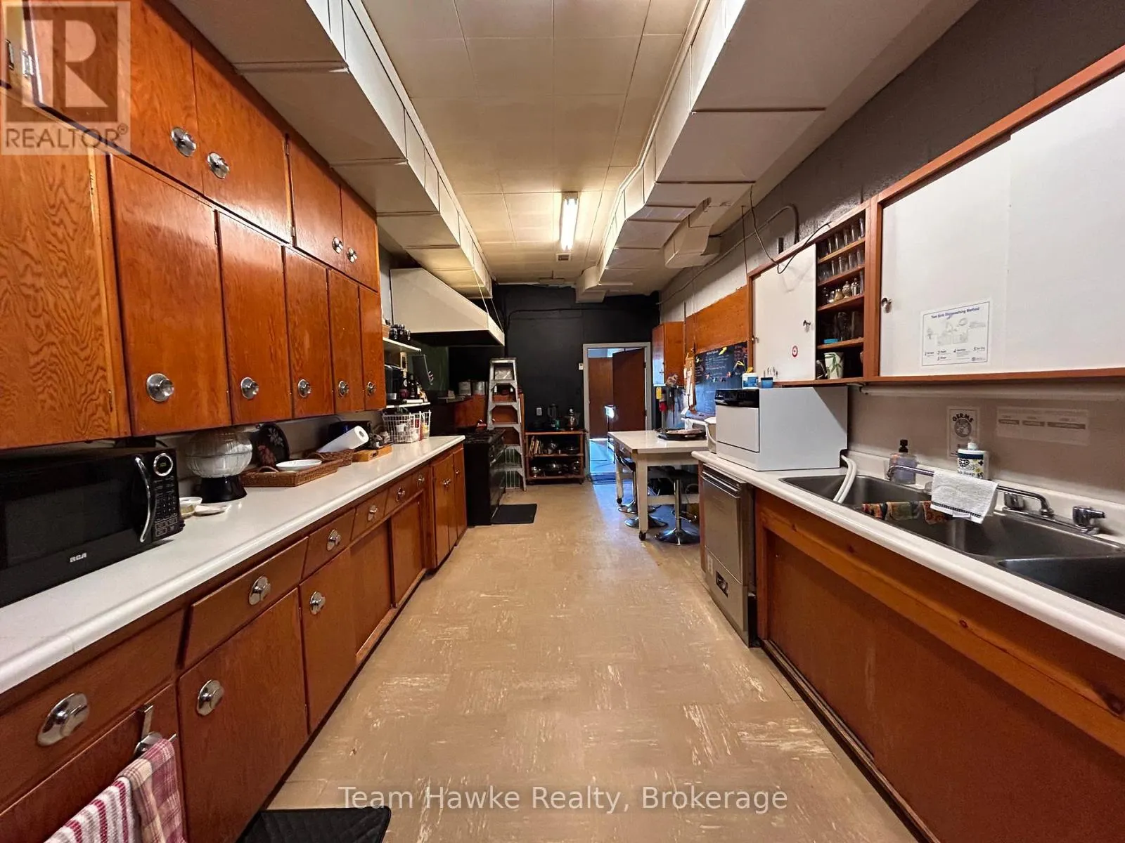 MAIN FLOOR - 518 DOMINION AVENUE, #Main Floor