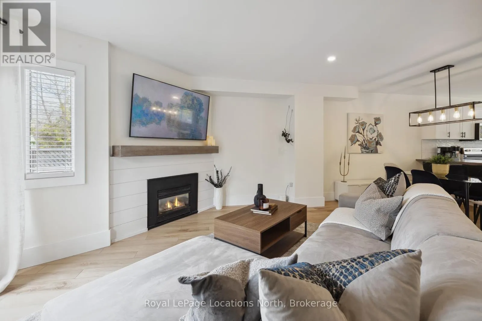 16 - 15 WATTS CRESCENT, #16