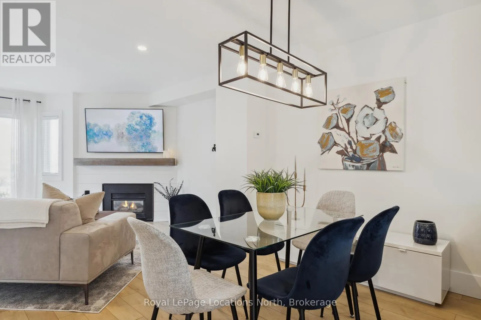 16 - 15 WATTS CRESCENT, #16