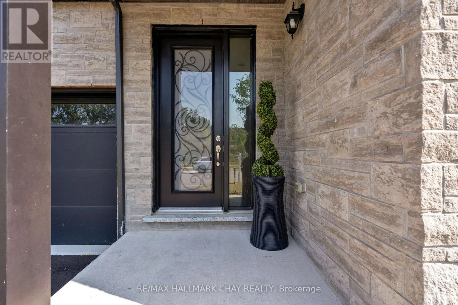 43 CALYPSO AVENUE