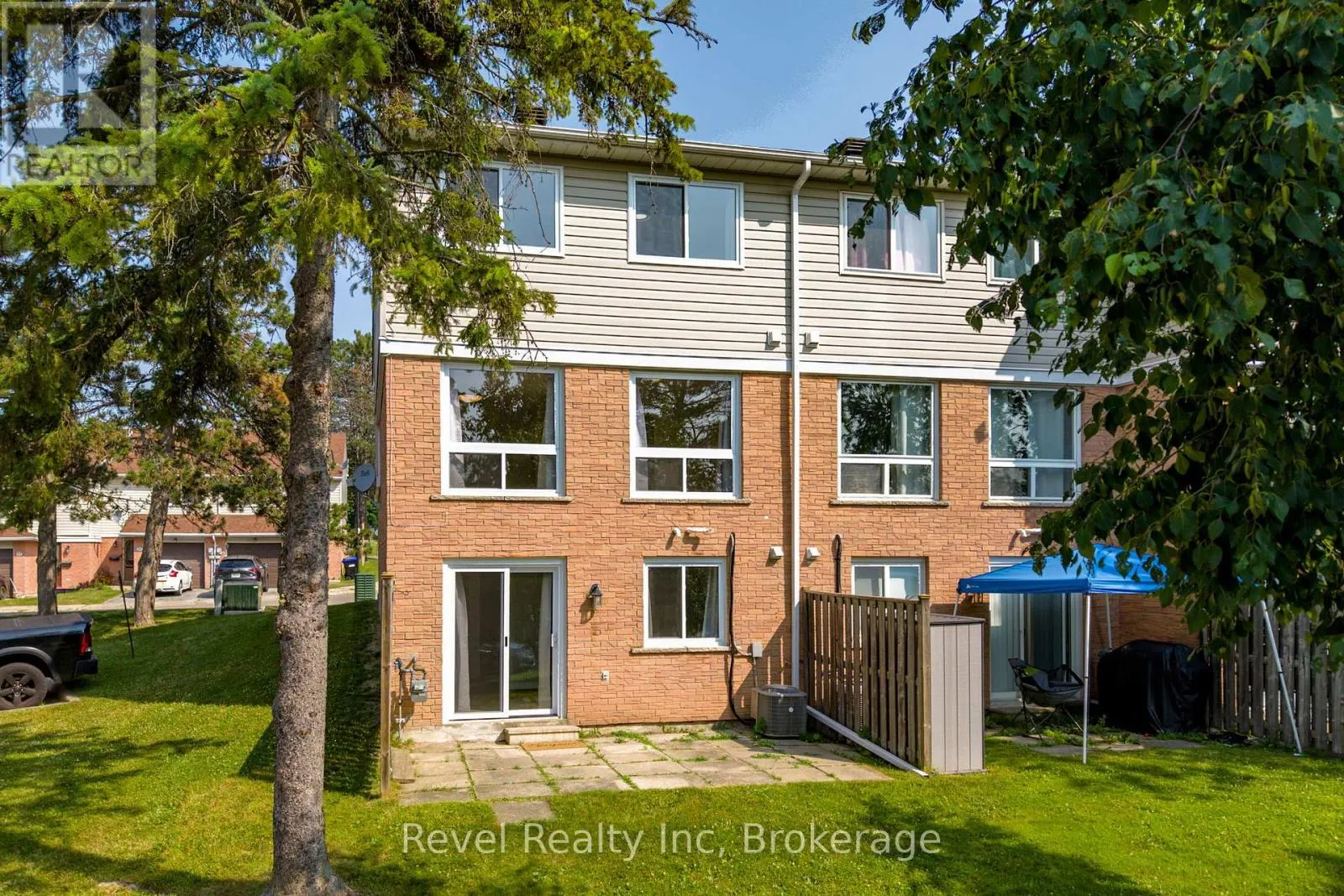 74 - 778 WILLIAM STREET, #74