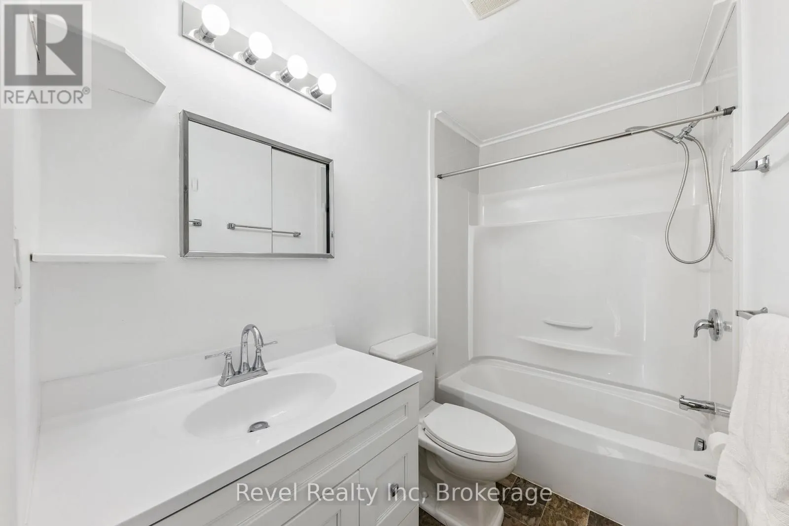 74 - 778 WILLIAM STREET, #74