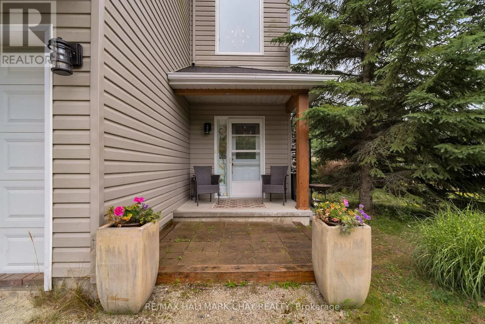 19 CONSTANCE BOULEVARD