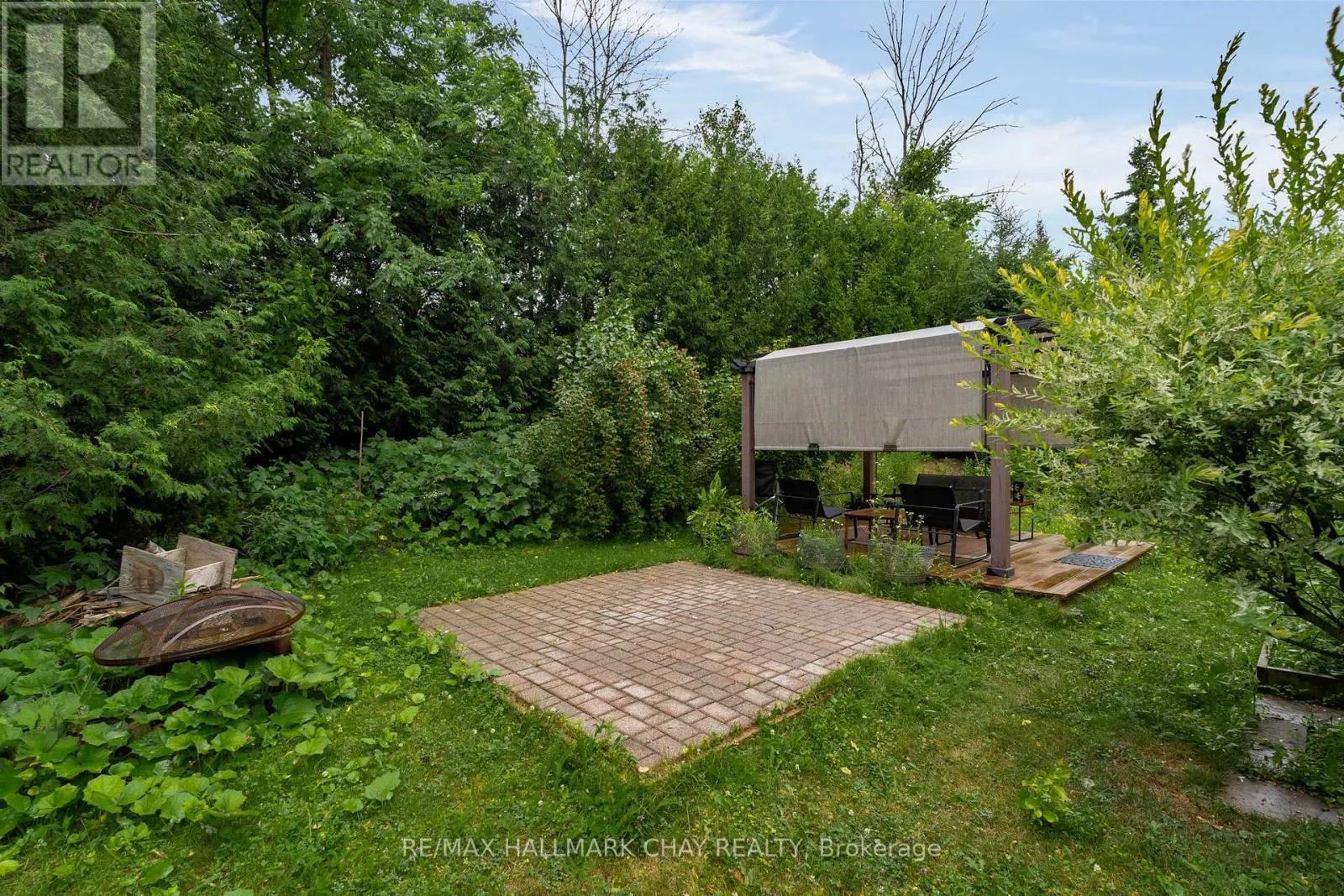 19 CONSTANCE BOULEVARD