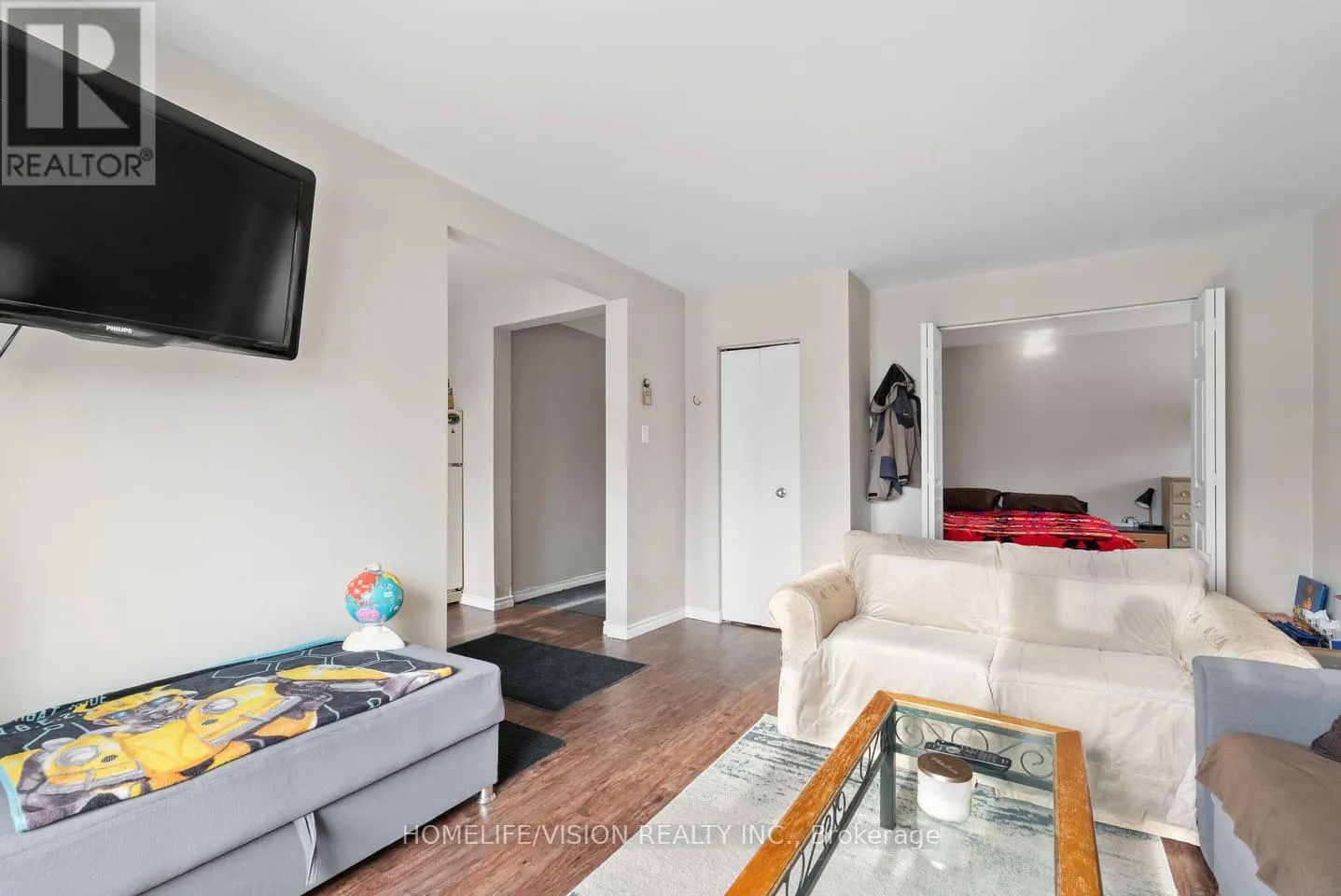 78 FRONT STREET S