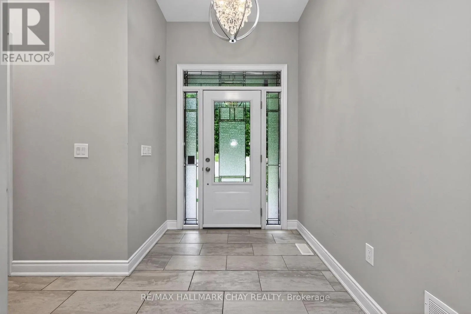 2 TIMBERLAND COURT S
