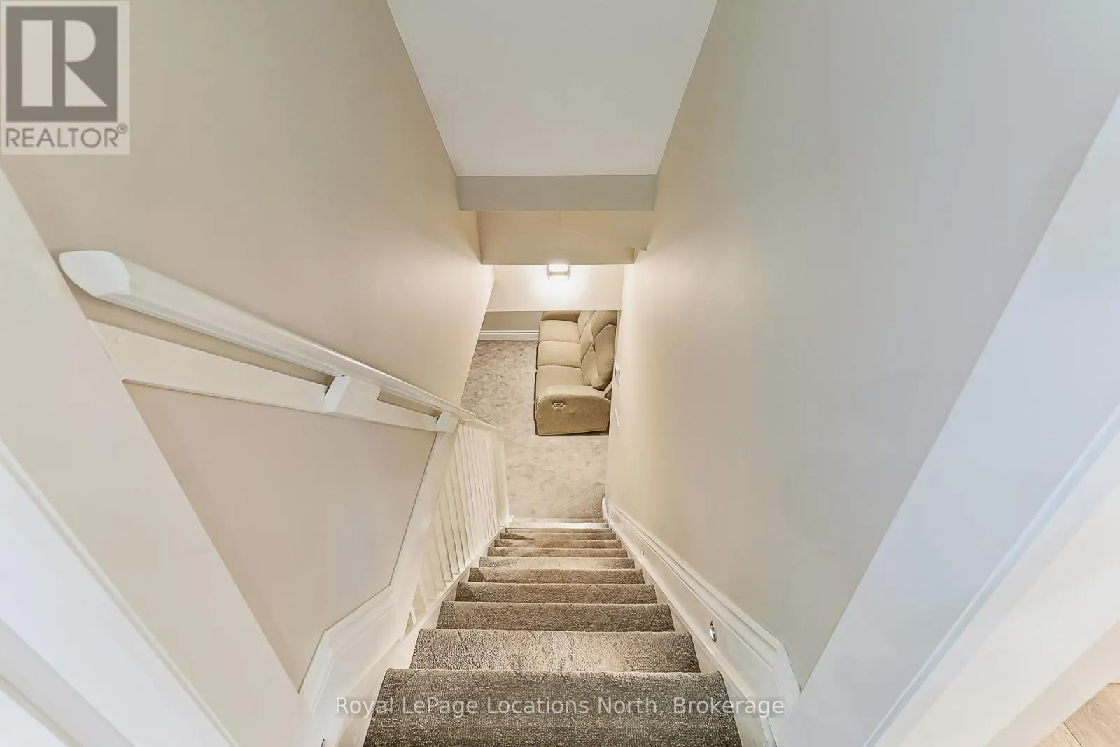 434 OAK STREET