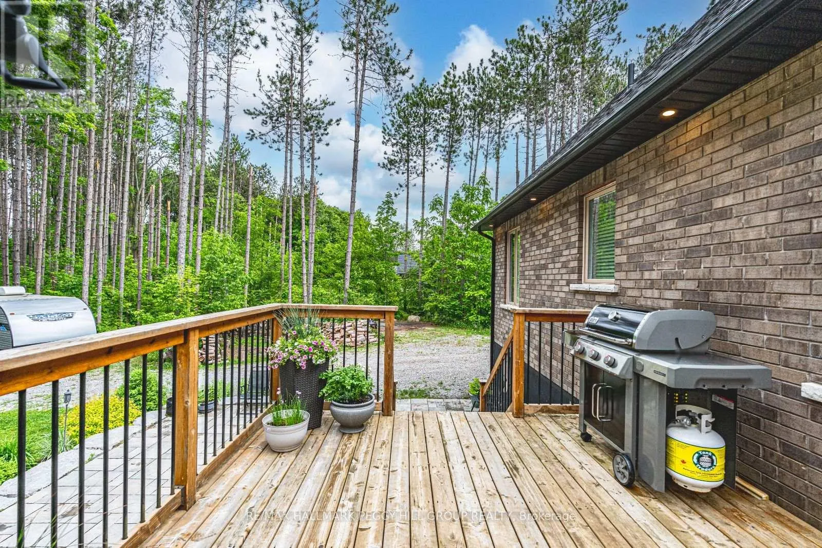 38 WINDERMERE CIRCLE