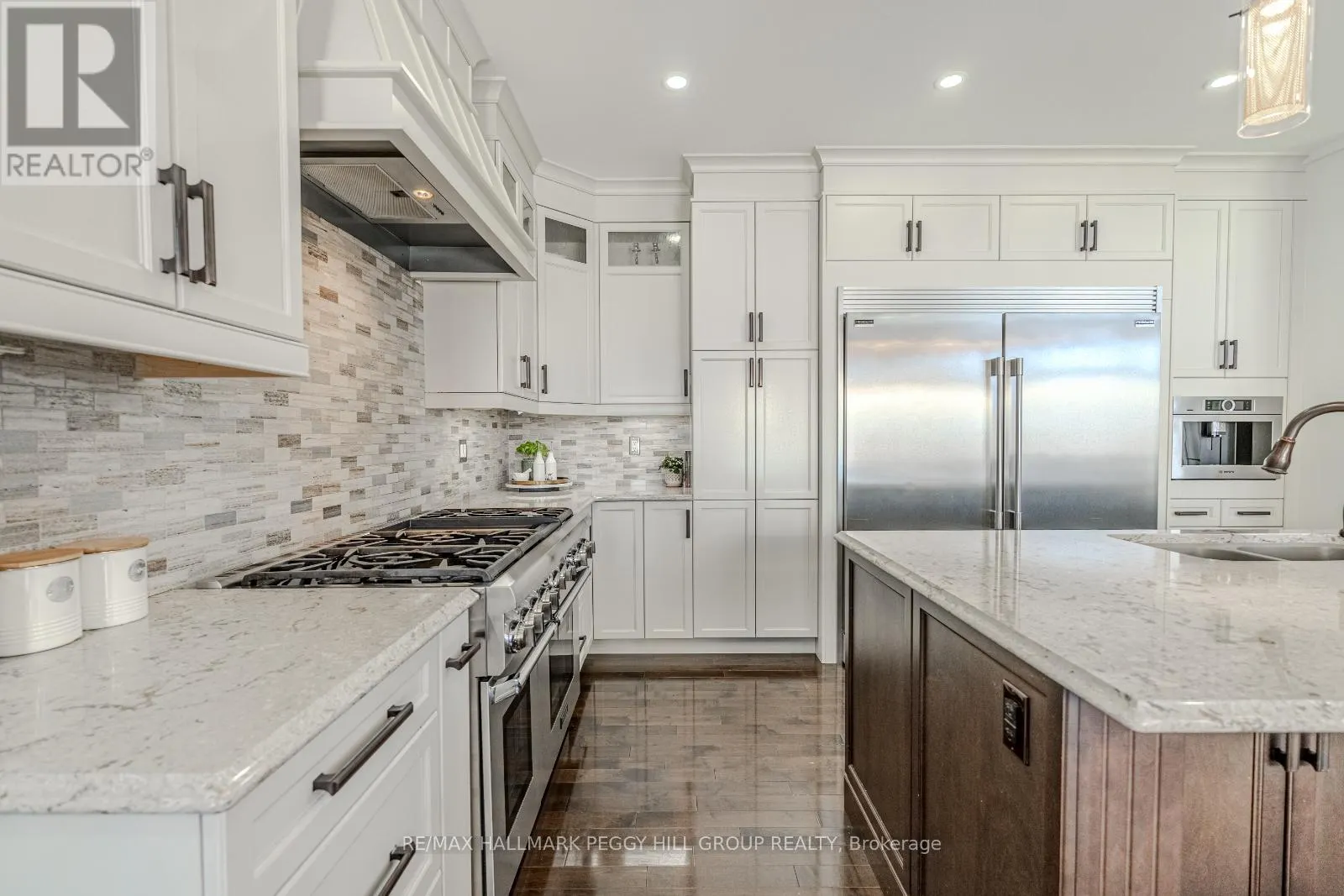 38 WINDERMERE CIRCLE