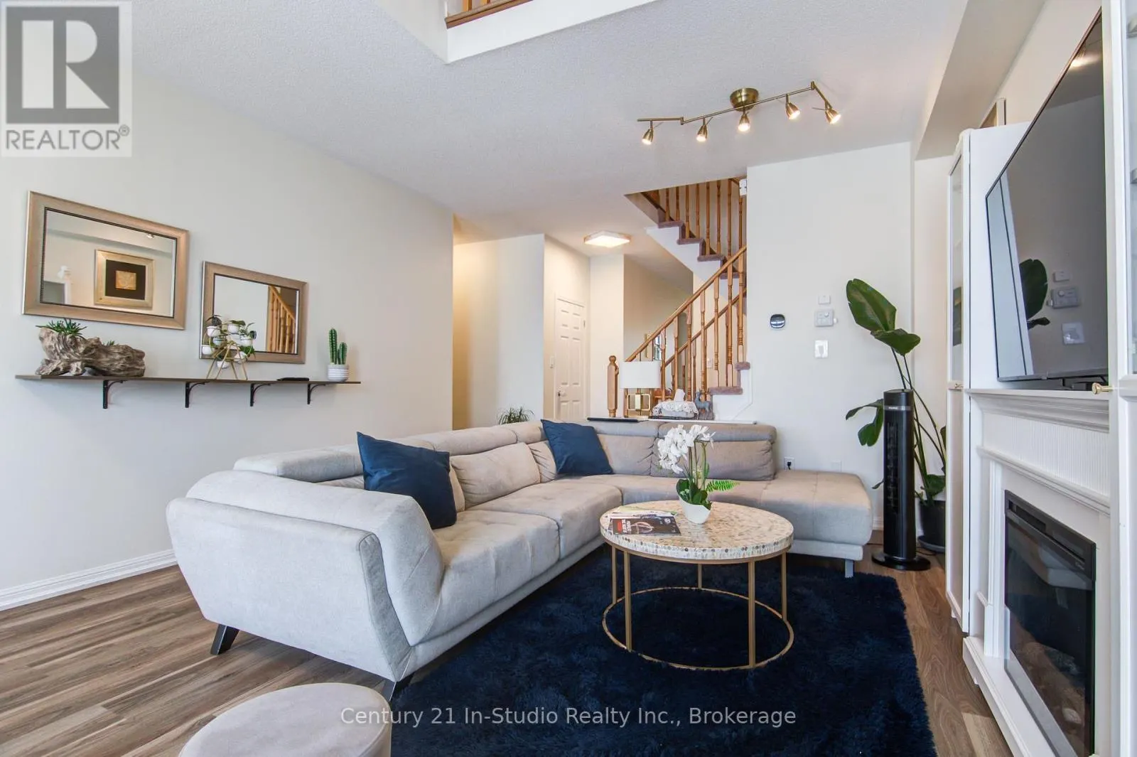 10 PROVIDENCE WAY