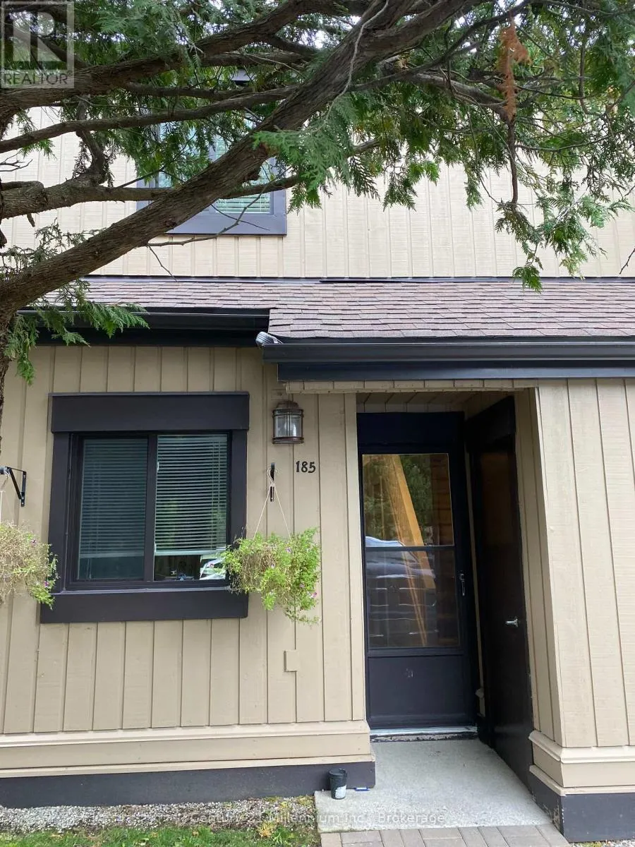 185 ESCARPMENT CRESCENT