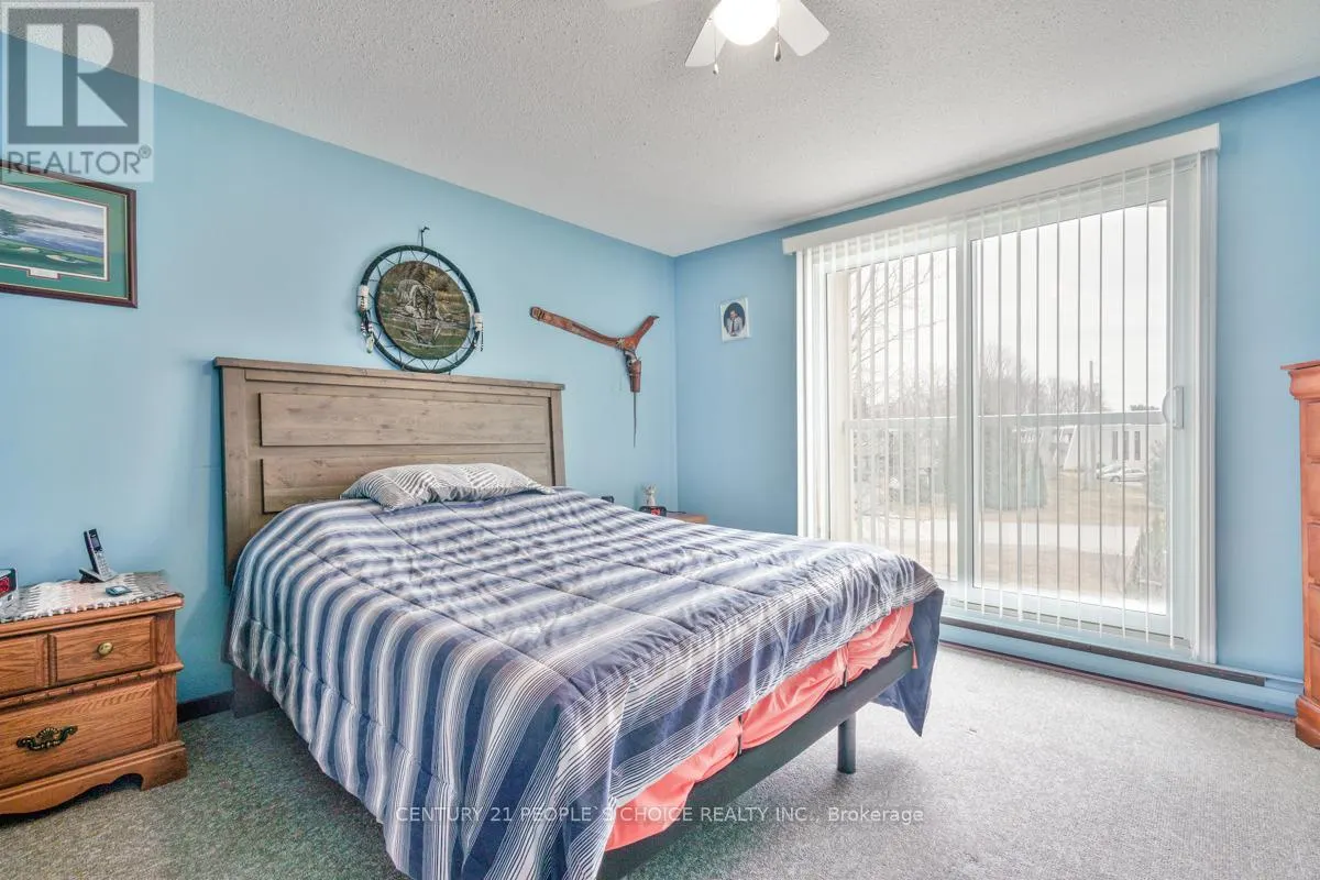 3 - 4 PARADISE BOULEVARD