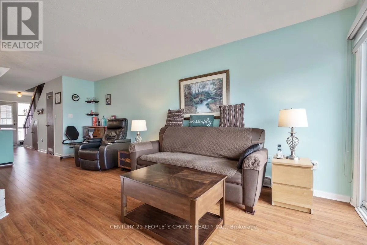 3 - 4 PARADISE BOULEVARD