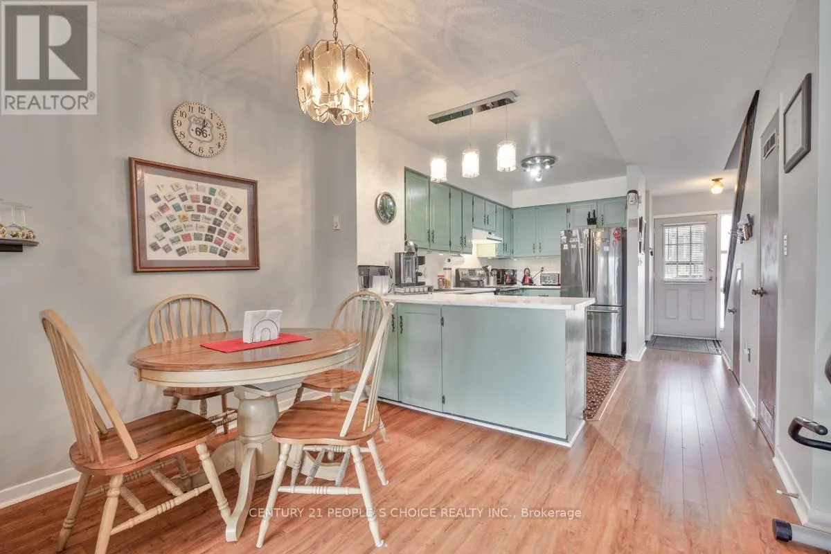 3 - 4 PARADISE BOULEVARD