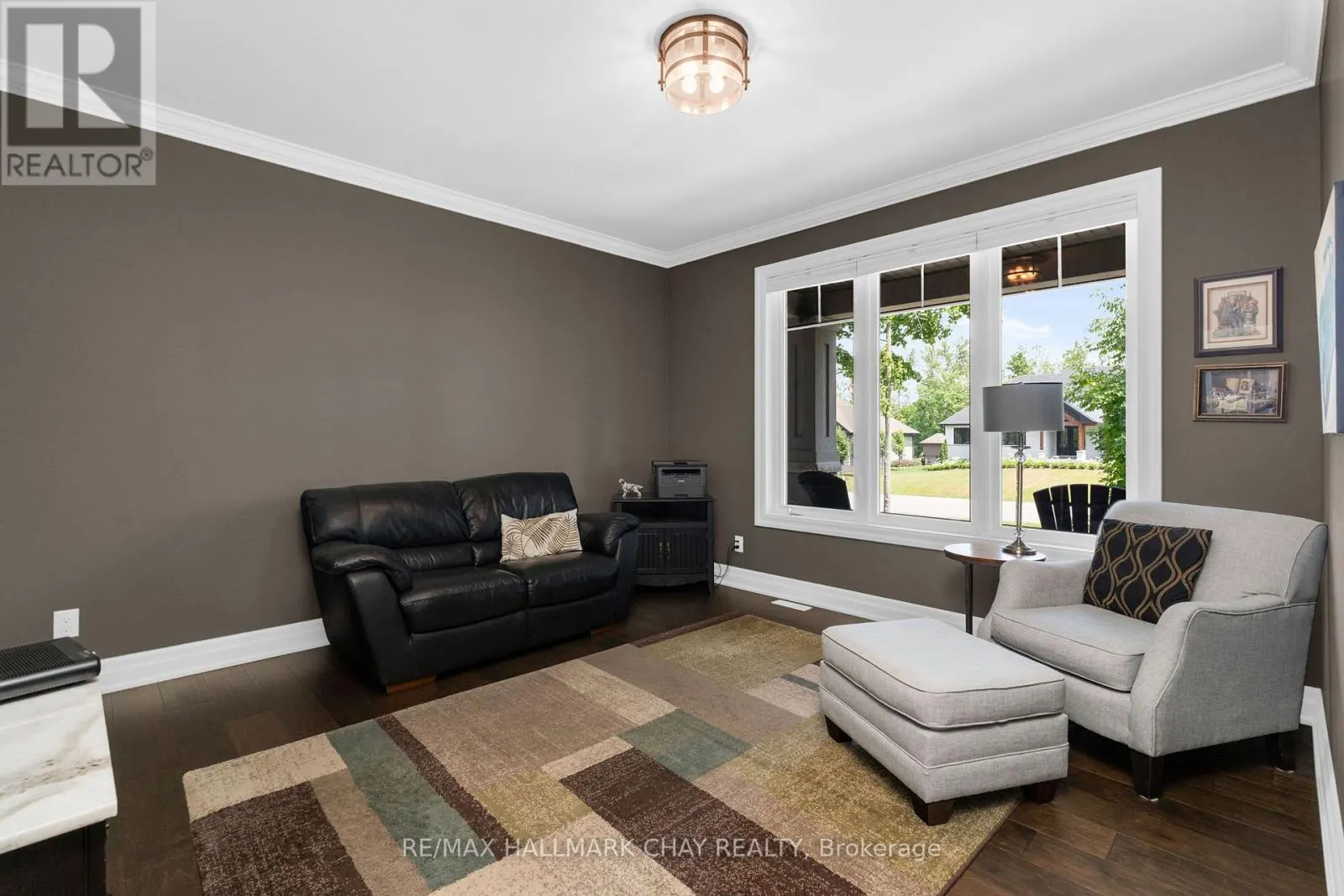 10 BYERS STREET