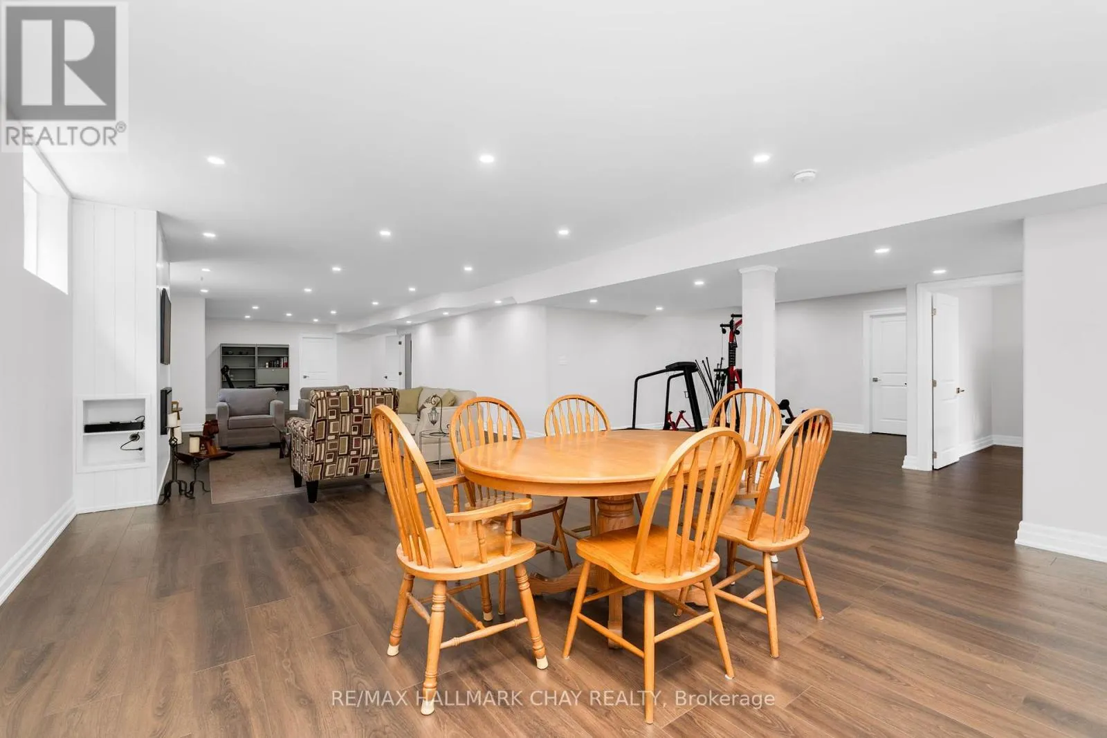 10 BYERS STREET