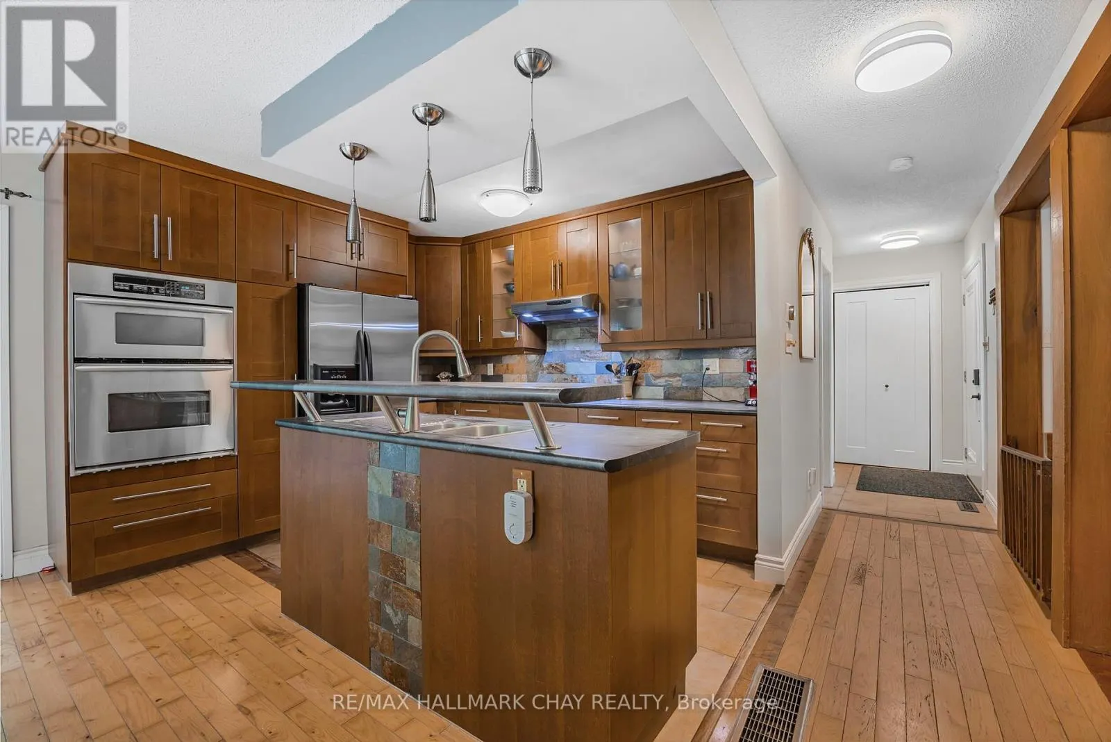26 CHERRY TRAIL