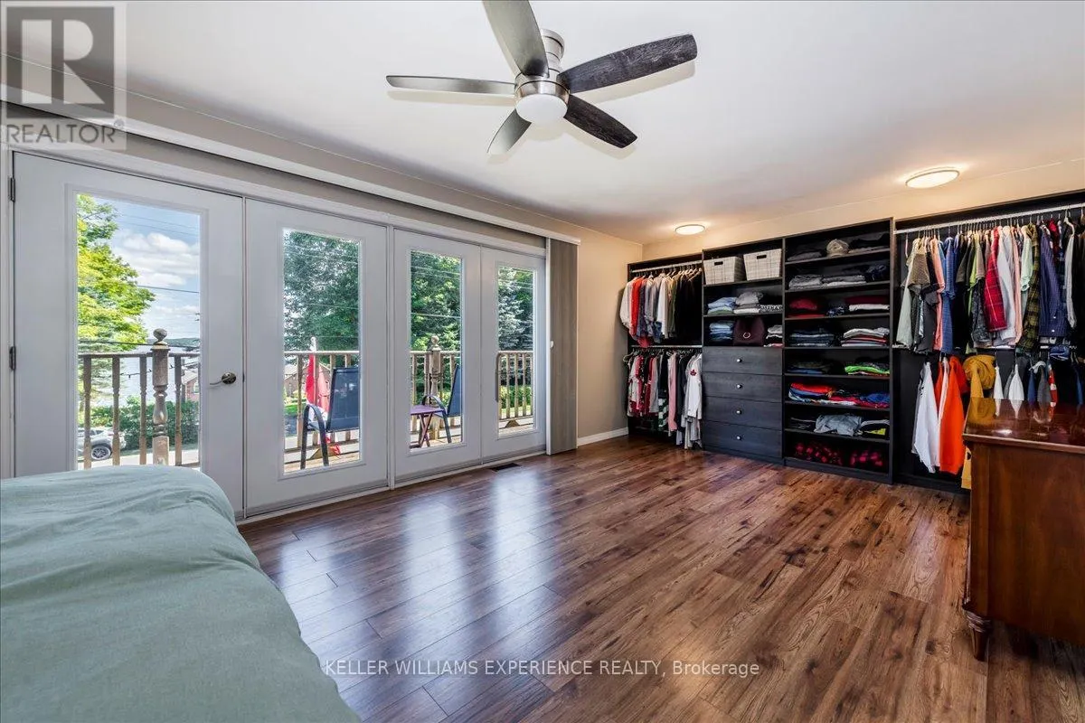 1512 CHAMPLAIN ROAD
