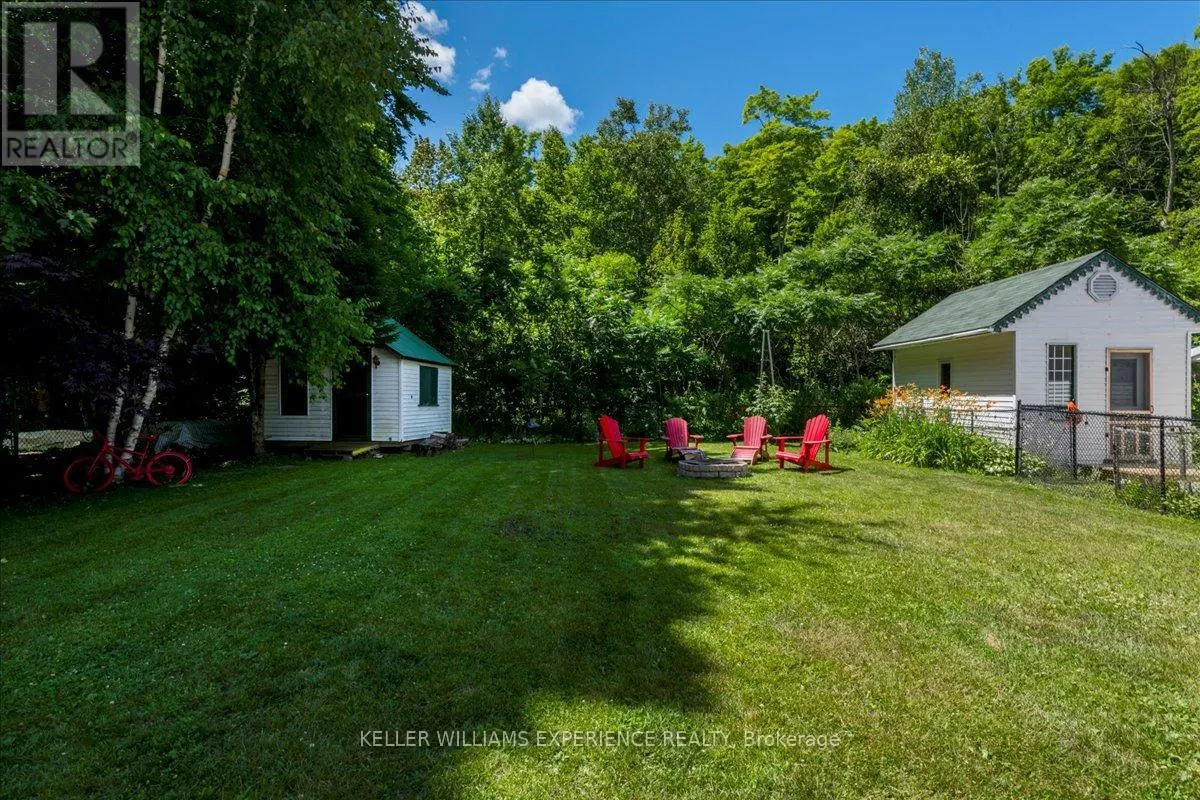 1512 CHAMPLAIN ROAD