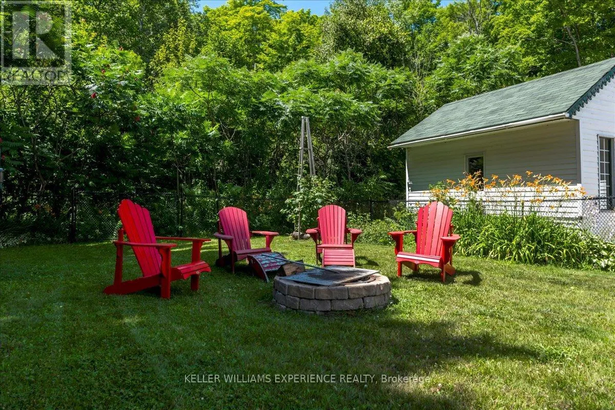 1512 CHAMPLAIN ROAD