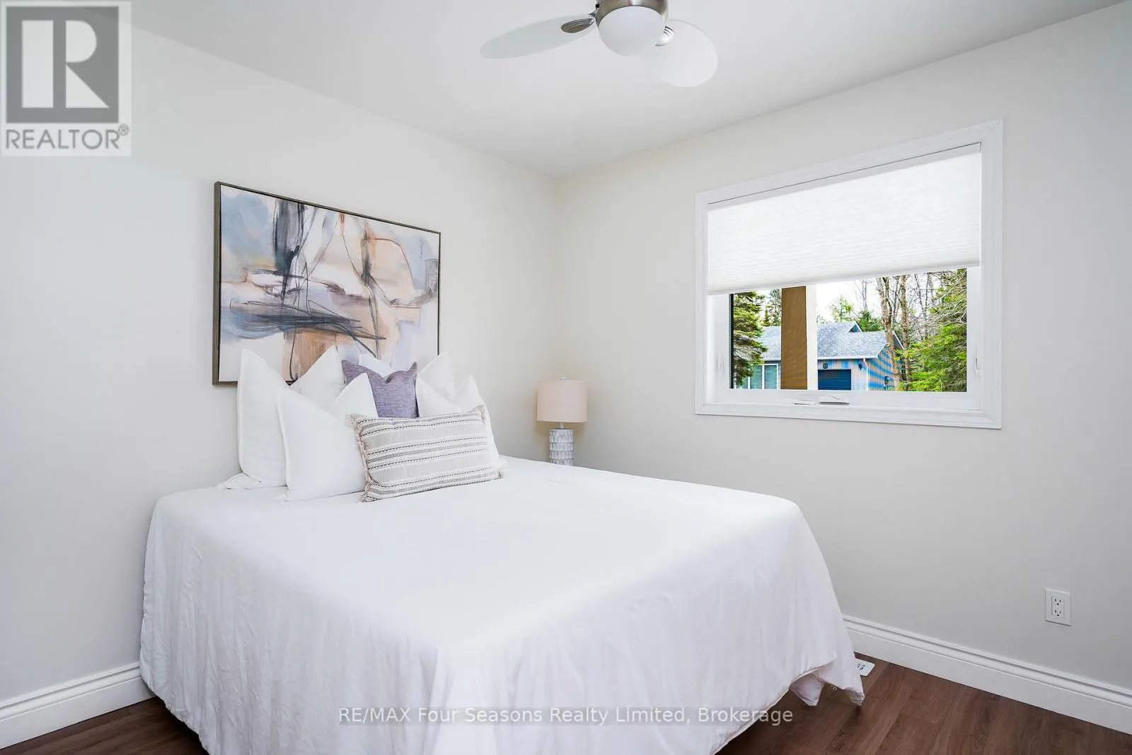 19 CURRIE AVENUE