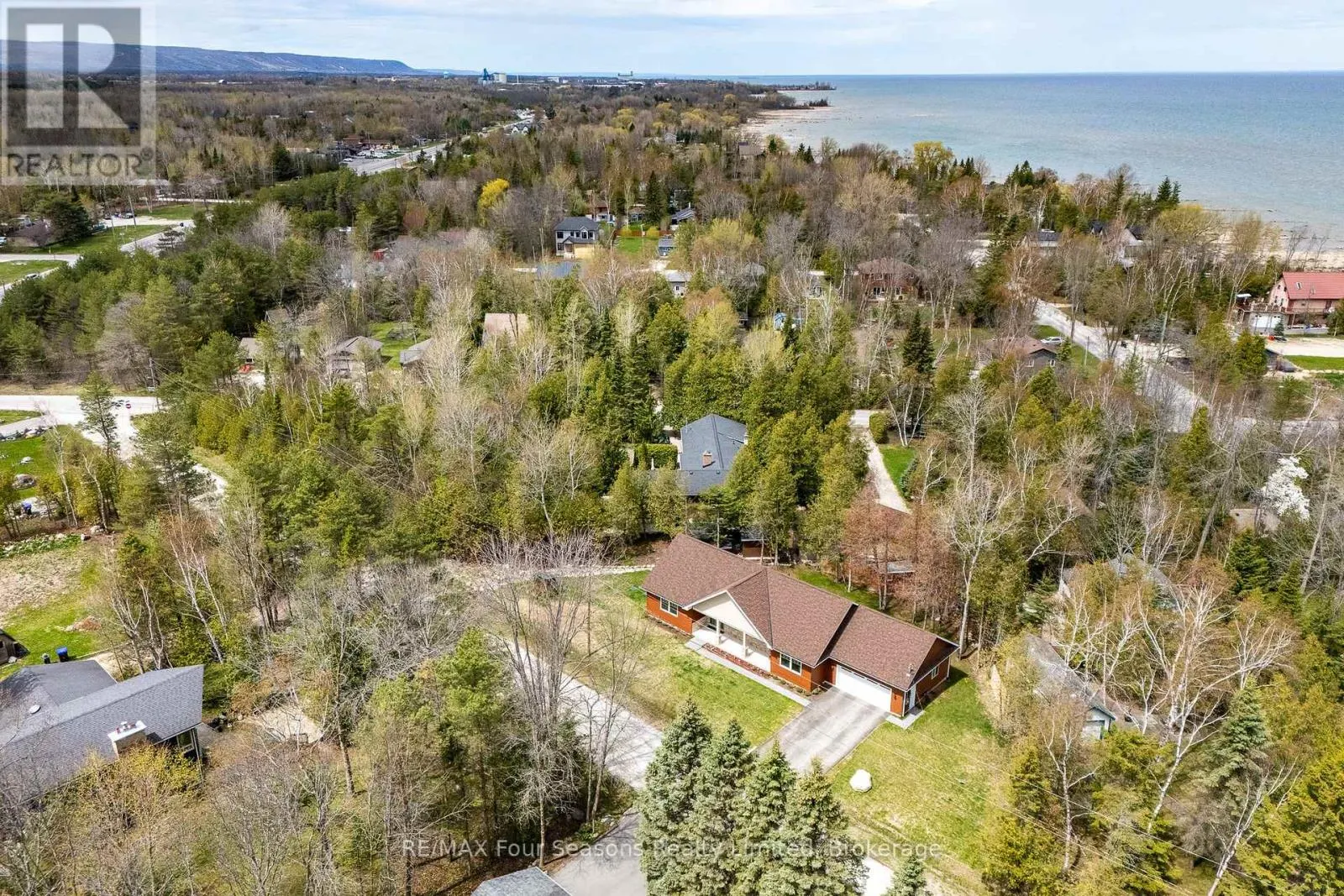 19 CURRIE AVENUE