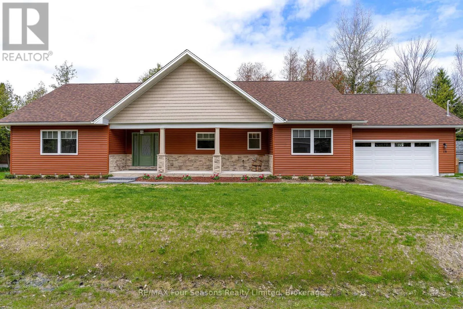19 CURRIE AVENUE