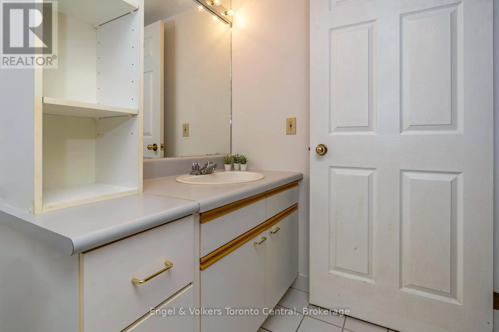 507 - 172 EIGHTH STREET, #507