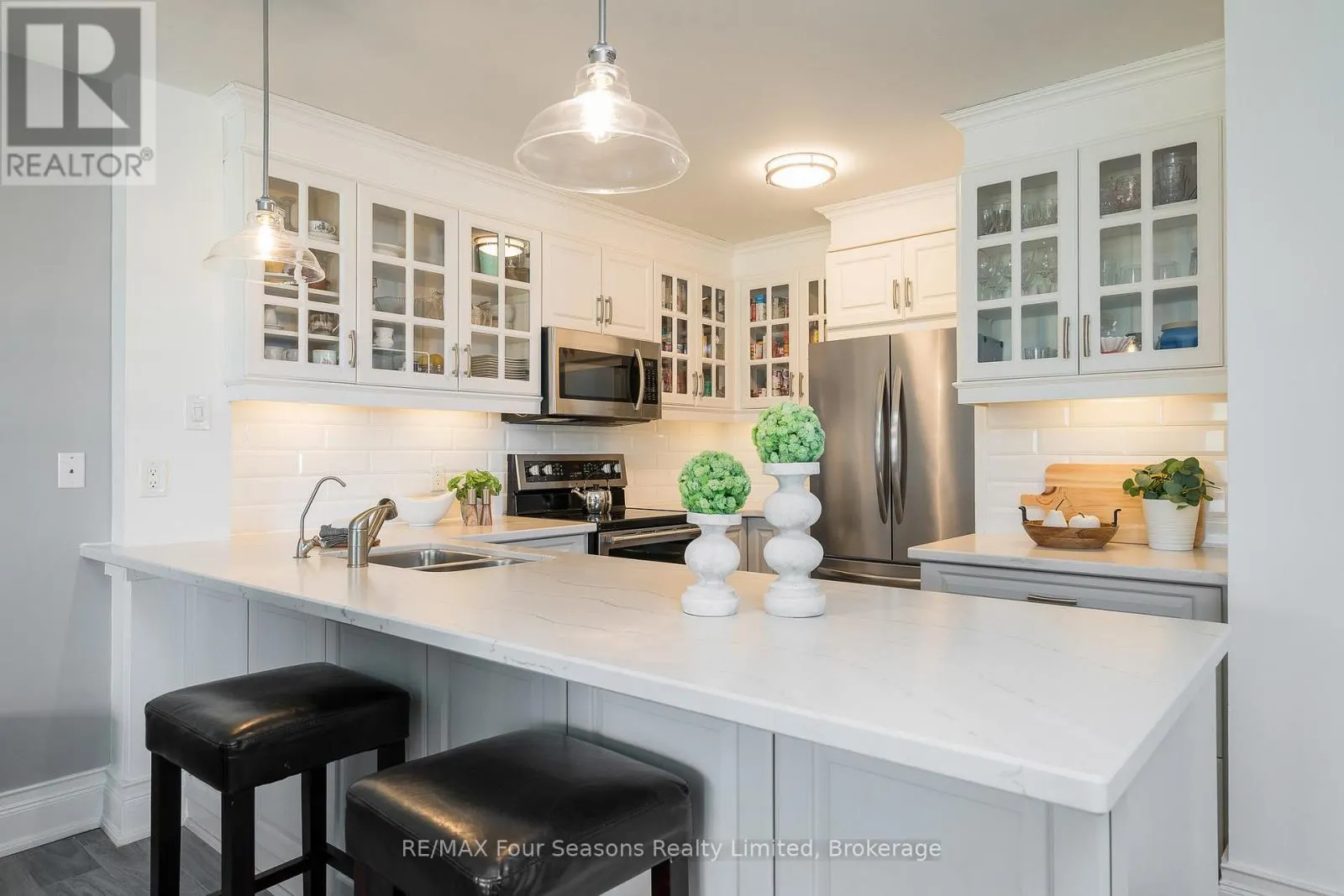 18 - 44 TROTT BOULEVARD, #18