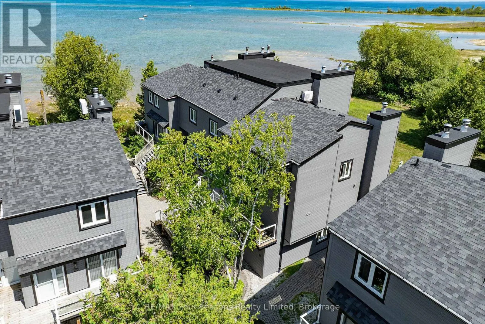 18 - 44 TROTT BOULEVARD, #18