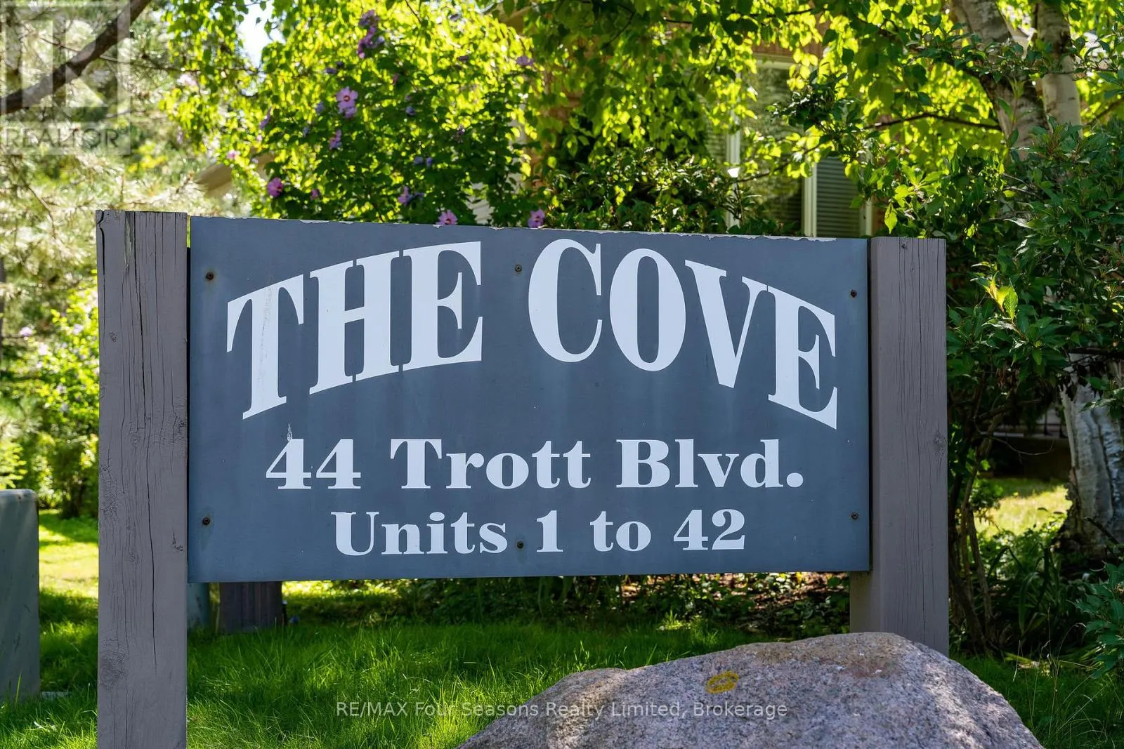 18 - 44 TROTT BOULEVARD, #18