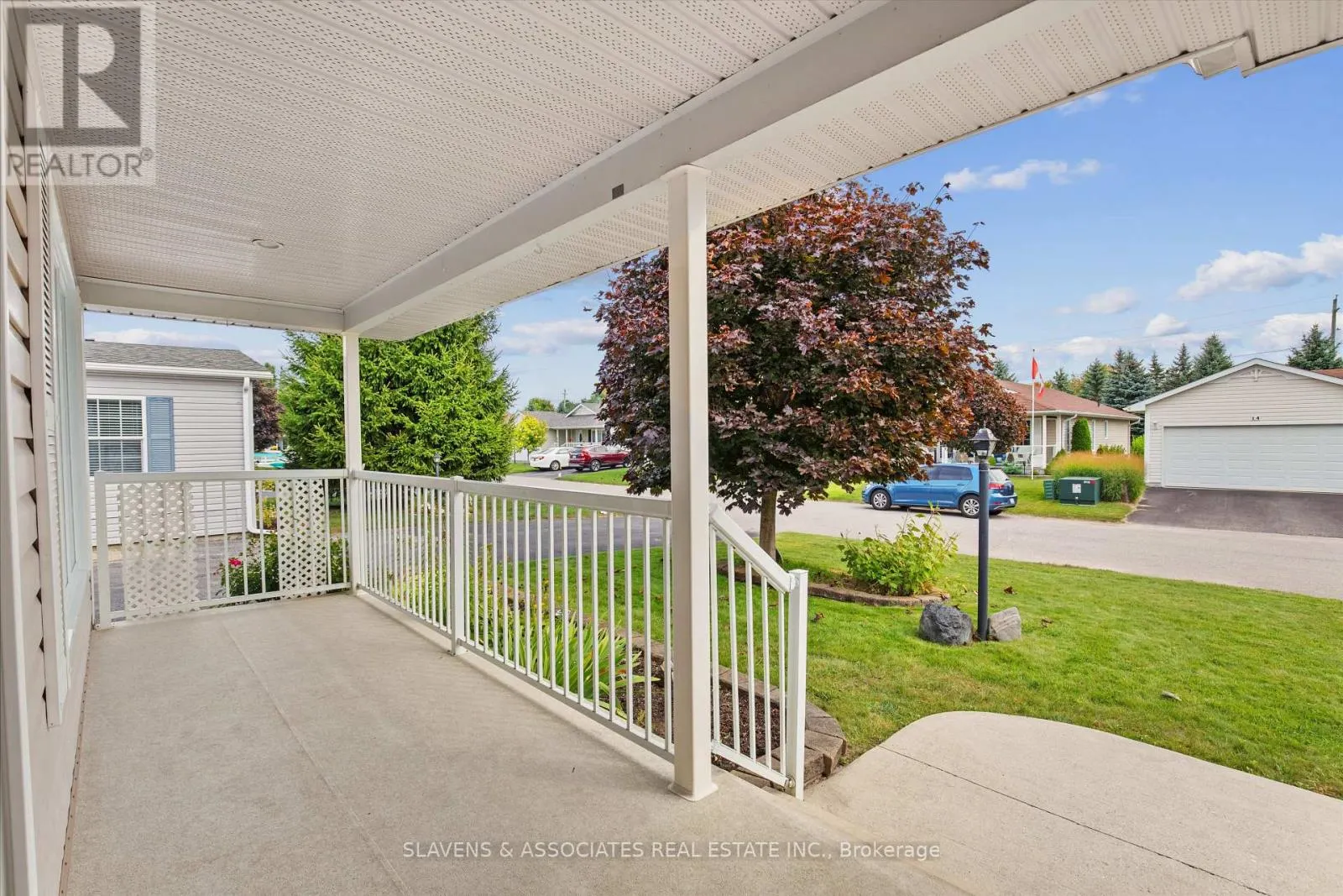1 ILLINOIS CRESCENT