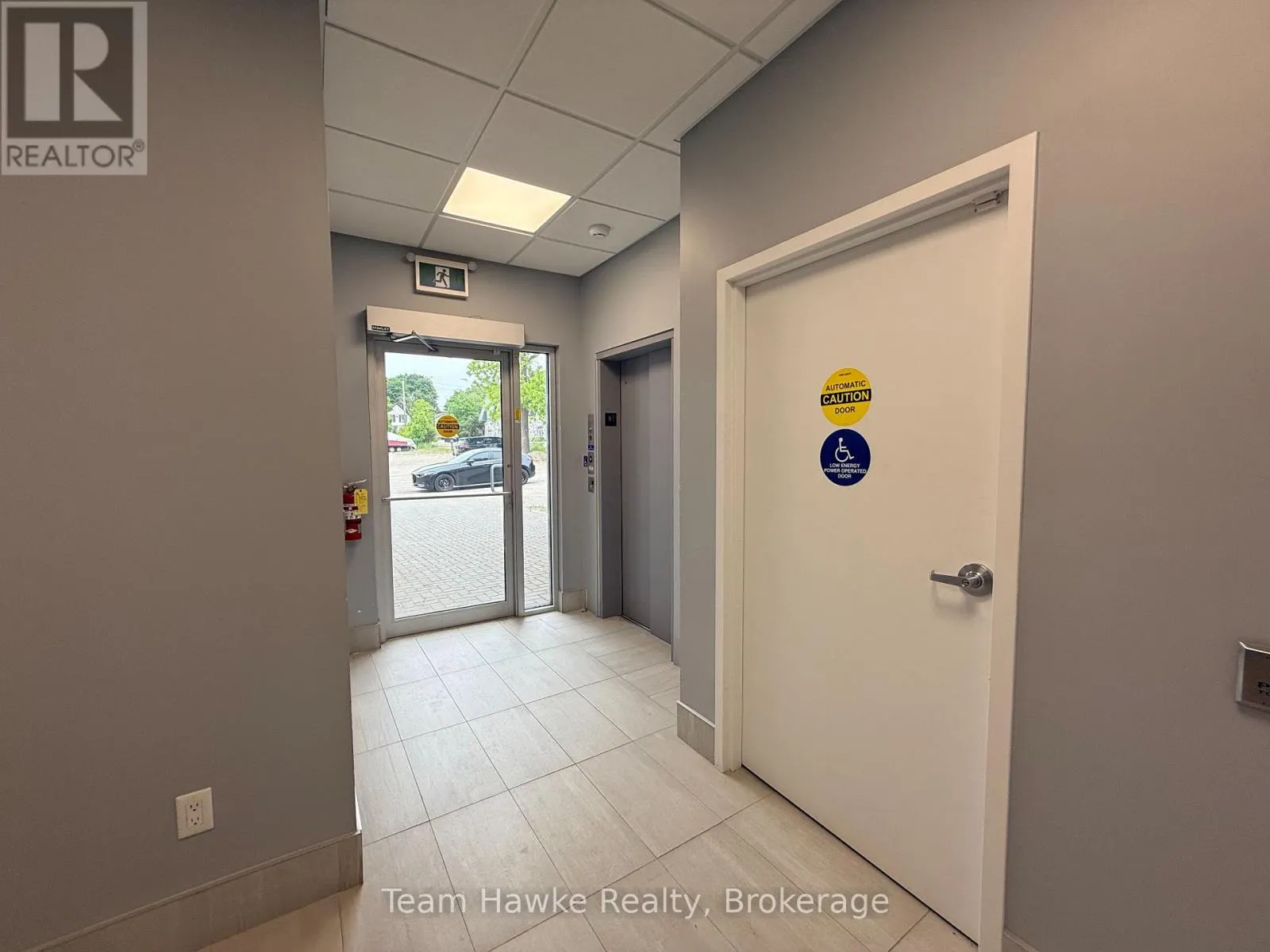 1 - 361 KING STREET, #1