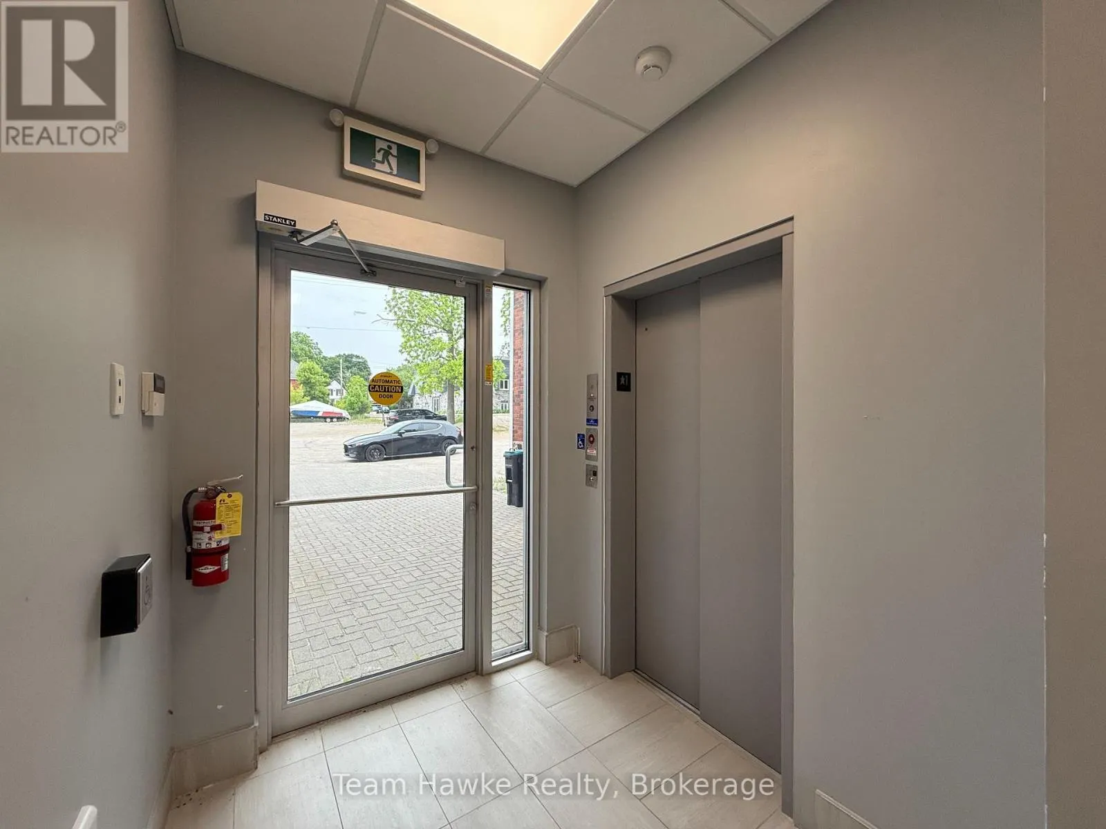 1 - 361 KING STREET, #1