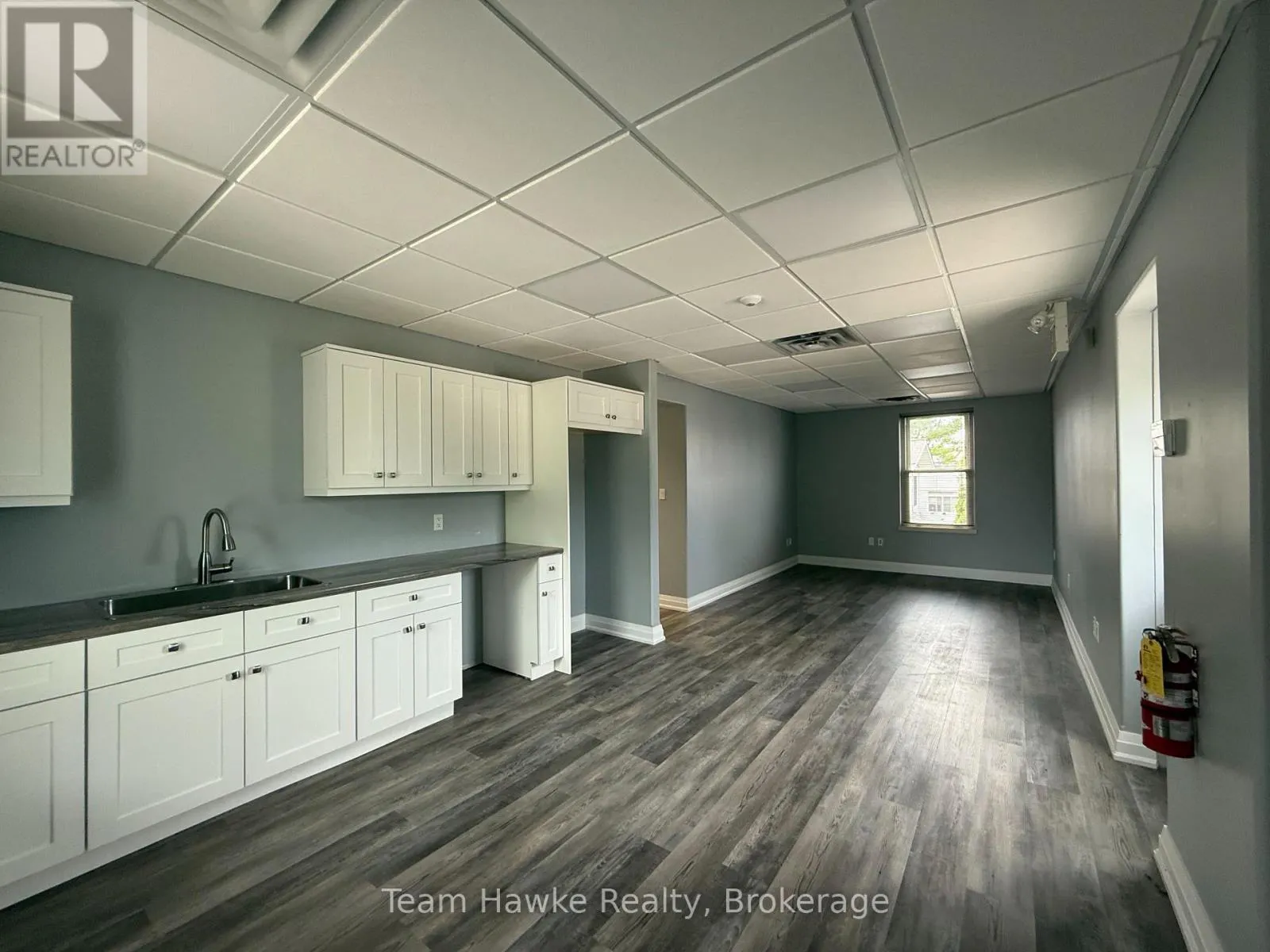 2E - 361 KING STREET, #2E