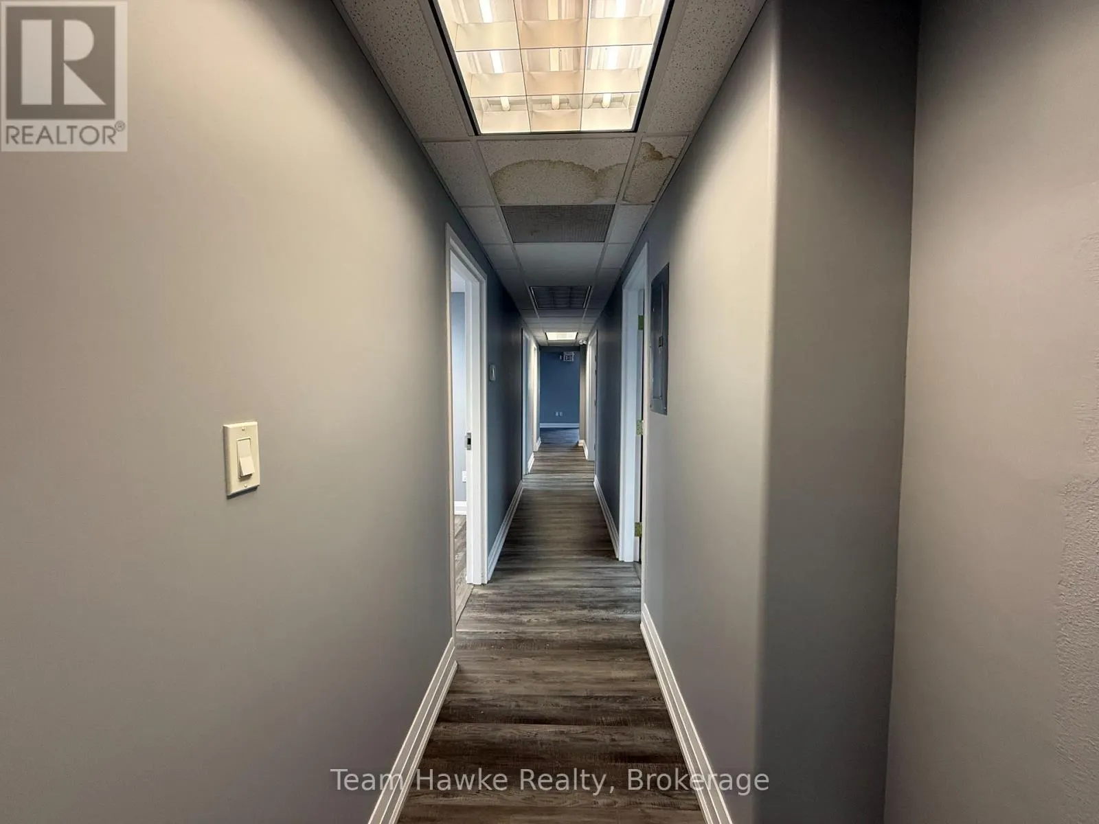 2E - 361 KING STREET, #2E