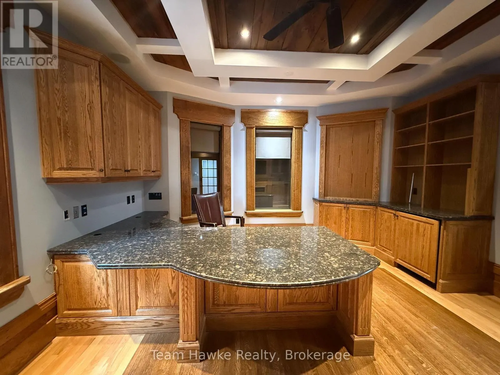 1E - 361 KING STREET, #1E