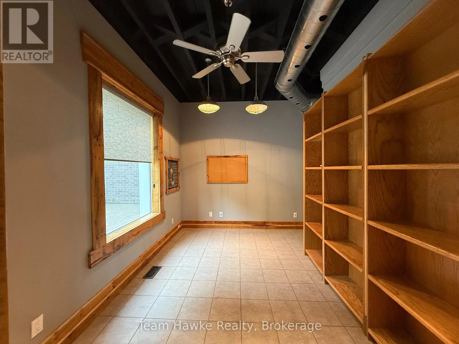 1E - 361 KING STREET, #1E