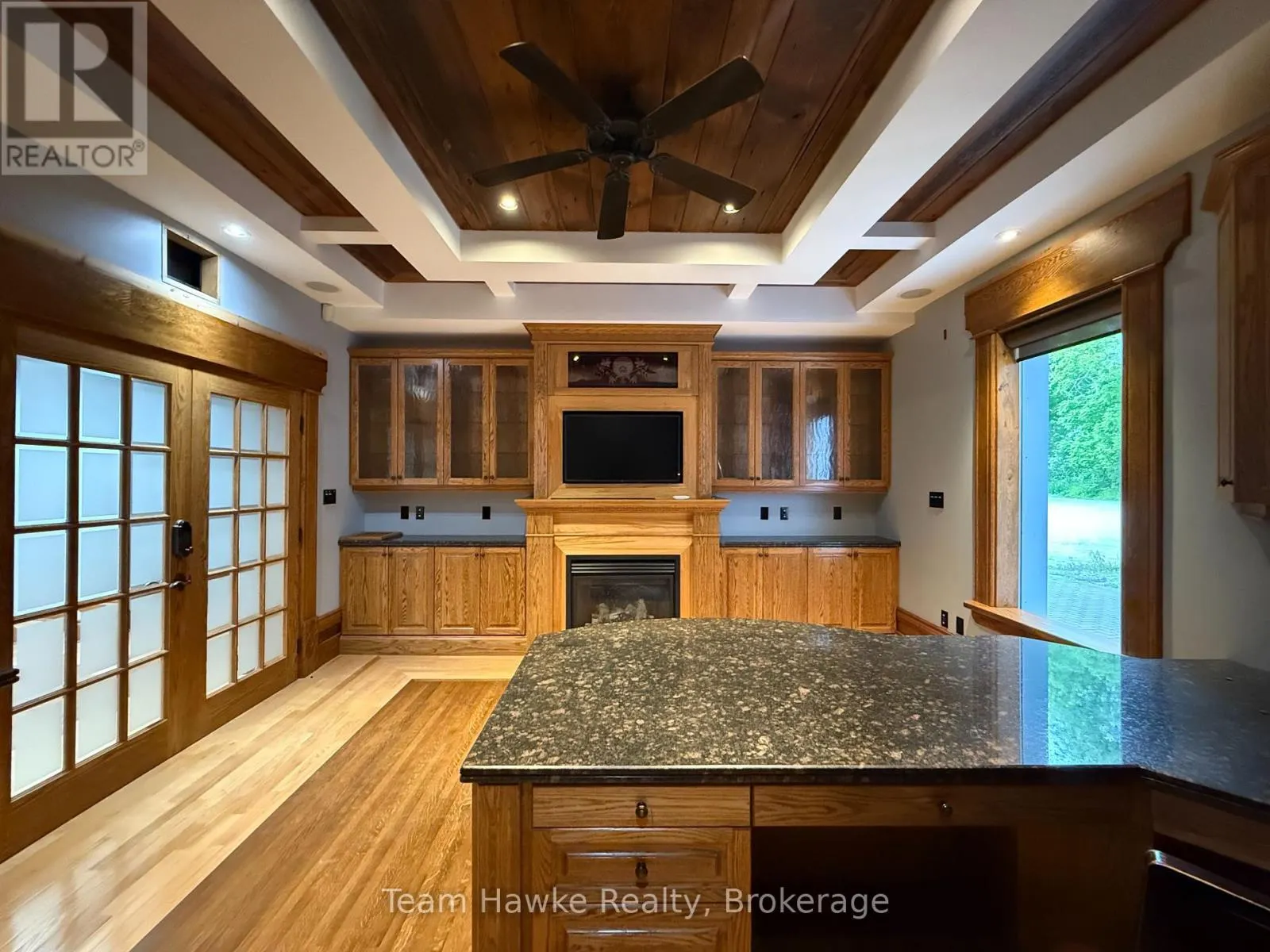 1E - 361 KING STREET, #1E